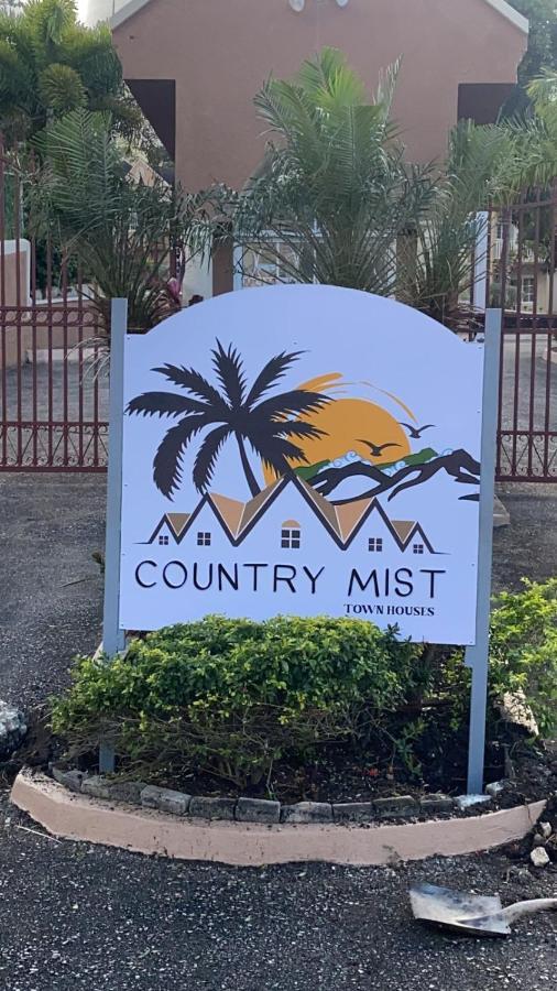 Komfort Getaway Villa At Countrymist 奥乔里奥斯 外观 照片