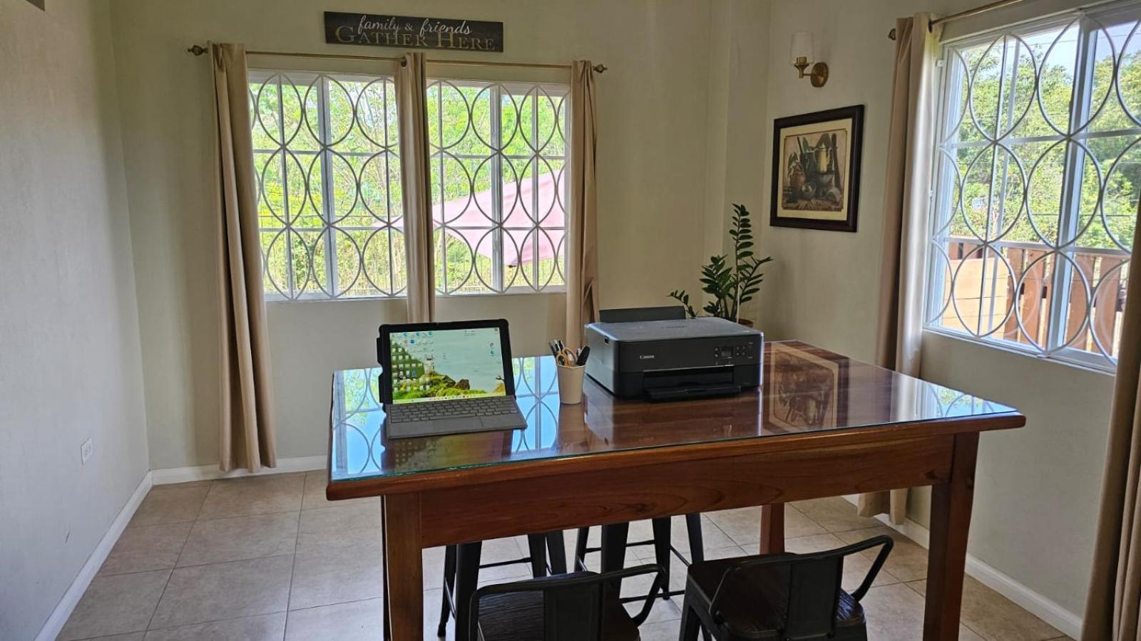 Komfort Getaway Villa At Countrymist 奥乔里奥斯 外观 照片